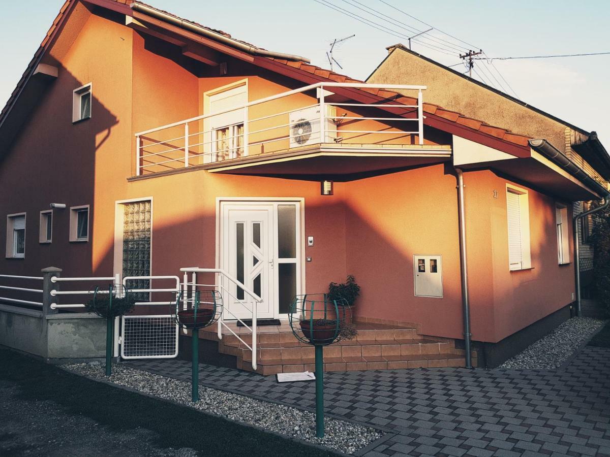Apartment Dominik Osijek Zewnętrze zdjęcie